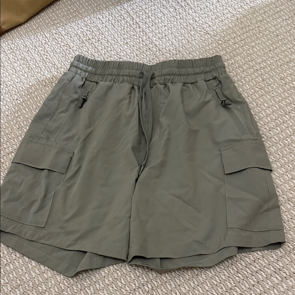 Women’s Olive Cargo Shorts